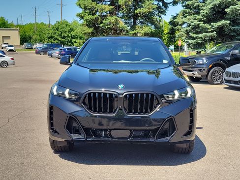 Certified 2027 BMW X6 xDrive40i AWD/4WD image 2