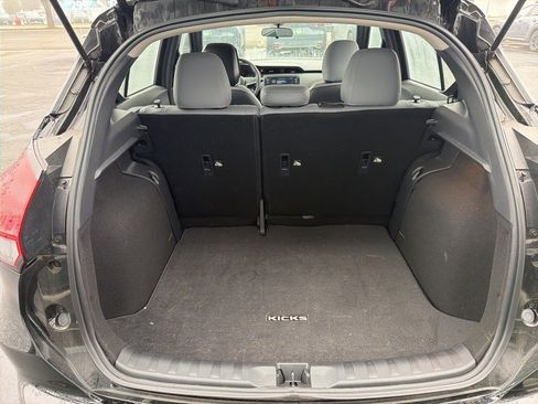 Used 2024 Nissan Kicks SR w/ SR Premium Package image 9