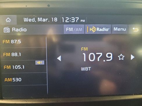 Used 2022 Kia Soul LX w/ Technology Package image 25