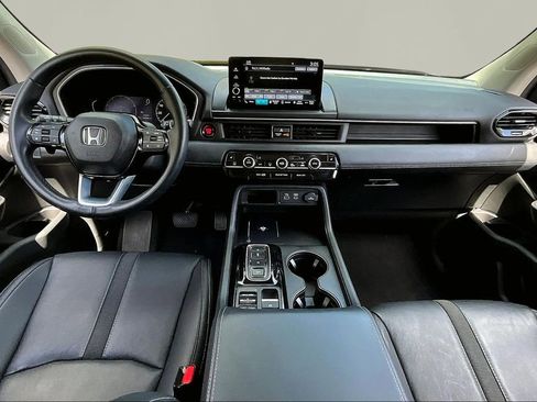 Used 2024 Honda Pilot EX-L image 8