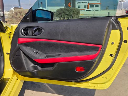 Used 2024 Nissan Z Performance w/ Floor Mat Package image 26