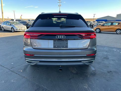 Used 2019 Audi Q8 Premium w/ Convenience Package AWD/4WD image 3