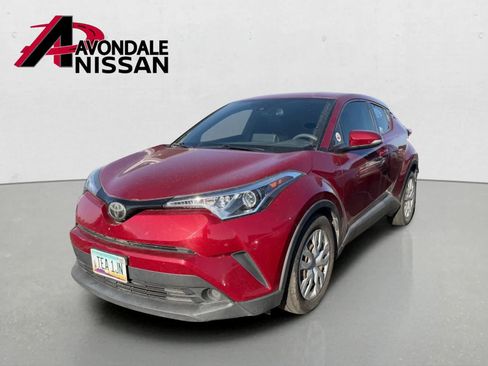 Used 2019 Toyota C-HR LE FWD image 2