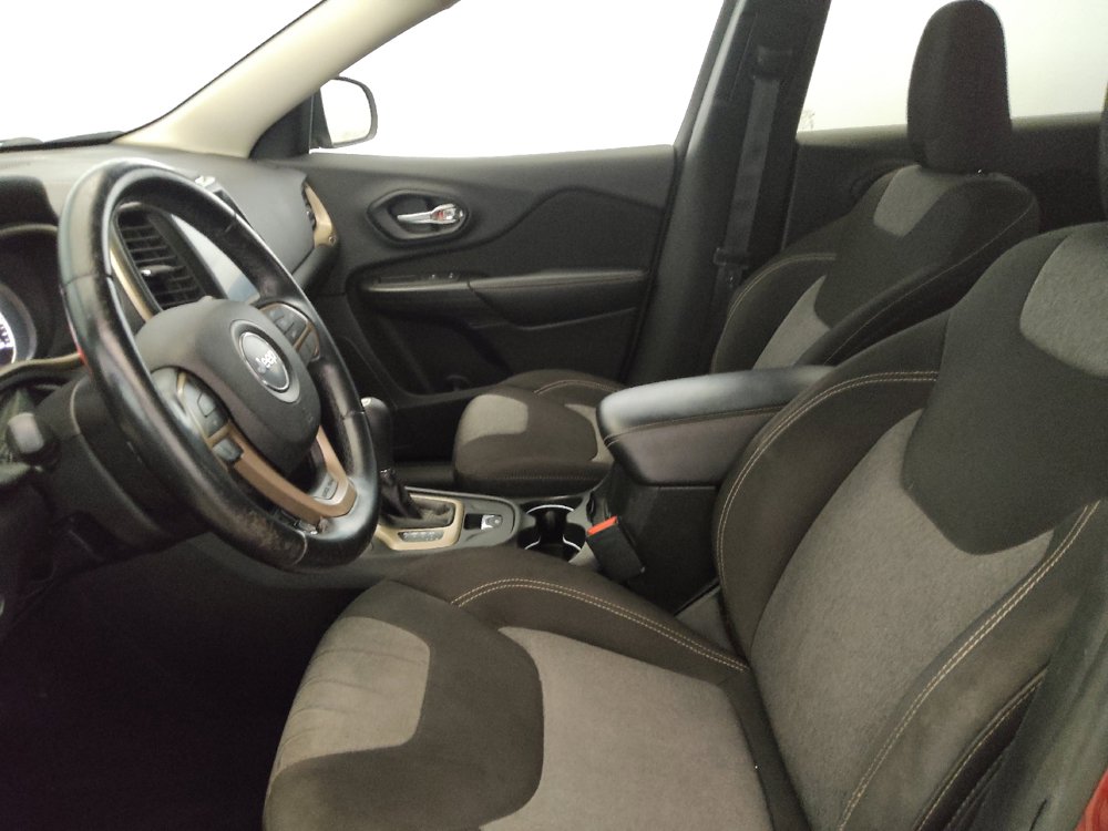 Used 2014 Jeep Cherokee Latitude w/ Comfort/Convenience Group AWD/4WD image 17