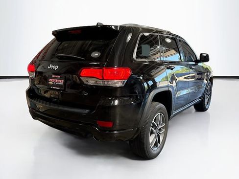 Used 2021 Jeep Grand Cherokee Limited AWD/4WD image 6