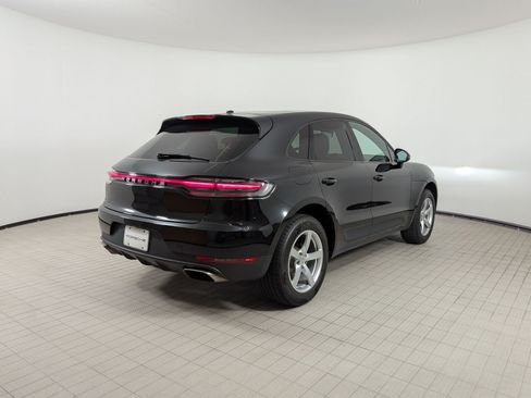 Certified 2019 Porsche Macan AWD/4WD image 9