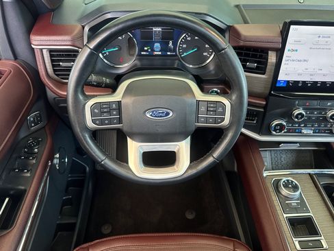 Used 2022 Ford Expedition Max Limited RWD image 29