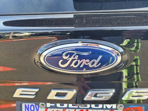 Certified 2024 Ford Edge SEL w/ Cargo Accessory Package image 7