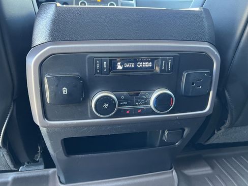 Used 2019 Ford Expedition Platinum image 18