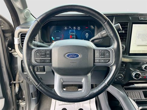 Used 2023 Ford F250 Lariat w/ Lariat Ultimate Package image 11