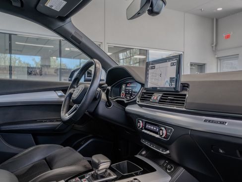 Used 2021 Audi SQ5 Prestige w/ Prestige Package AWD/4WD image 18