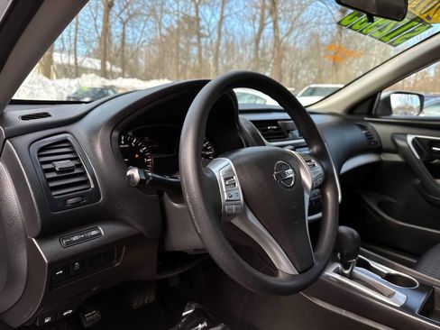 Used 2018 Nissan Altima 2.5 S w/ S Convenience Package image 2