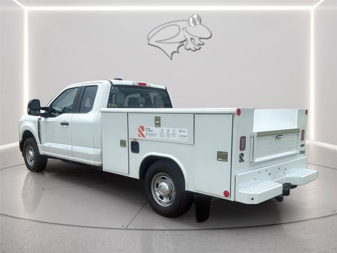 New 2026 Ford F250 XL RWD image 3