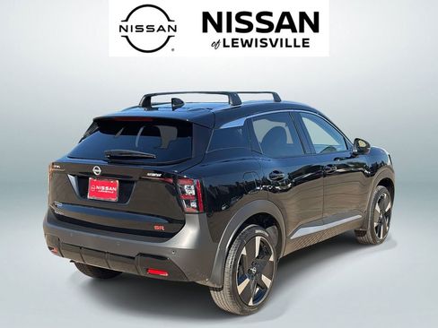 New 2026 Nissan Kicks SR w/ Illumination Package FWD image 3