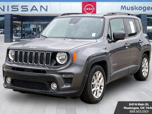 Used 2020 Jeep Renegade Latitude FWD image 3