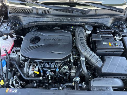 Used 2023 Kia Forte GT w/ GT2 Package FWD image 9