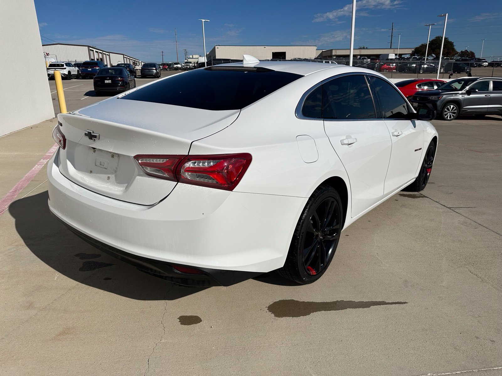 Used 2021 Chevrolet Malibu LT w/ Redline Edition FWD image 7