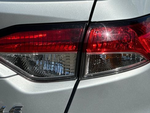 Used 2024 Toyota Corolla LE FWD image 47