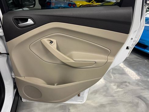 Used 2018 Ford Escape SE image 26