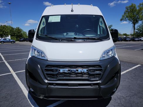 Used 2025 RAM ProMaster 2500 w/ Safety Group FWD image 11