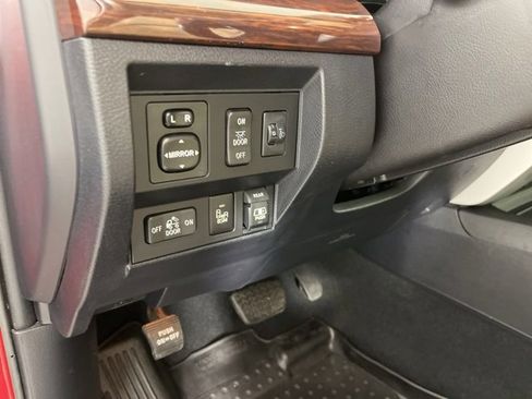 Certified 2017 Toyota Tundra Limited image 27
