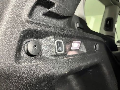 Used 2023 Jeep Grand Cherokee L Limited w/ Black Appearance Package image 41