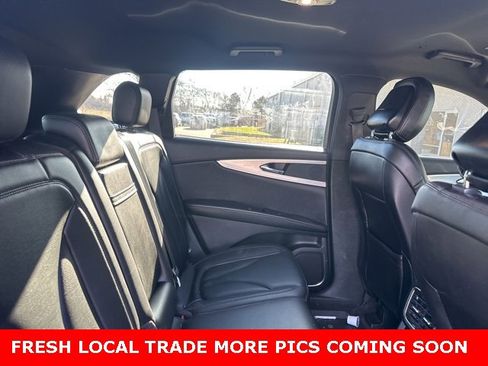 Used 2020 Lincoln Nautilus Standard image 6