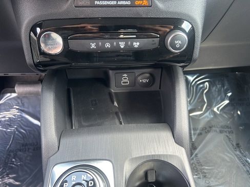 New 2025 Ford Escape Active w/ Active Premium Tech Pack image 25