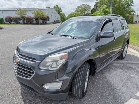 Used 2017 Chevrolet Equinox LT w/ Convenience Package image 9