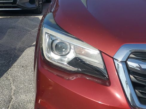 Used 2017 Subaru Forester 2.5i Touring AWD/4WD image 2