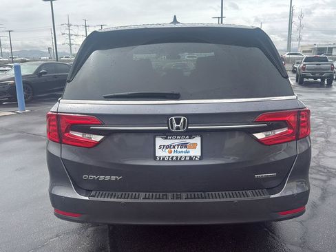 Certified 2024 Honda Odyssey Touring image 9