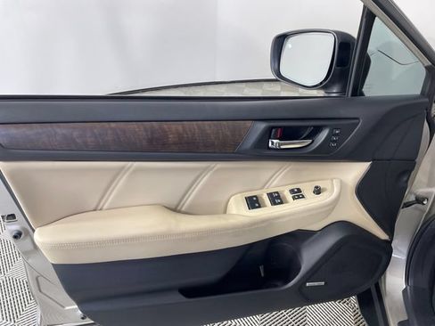 Used 2018 Subaru Outback 2.5i Limited AWD/4WD image 10