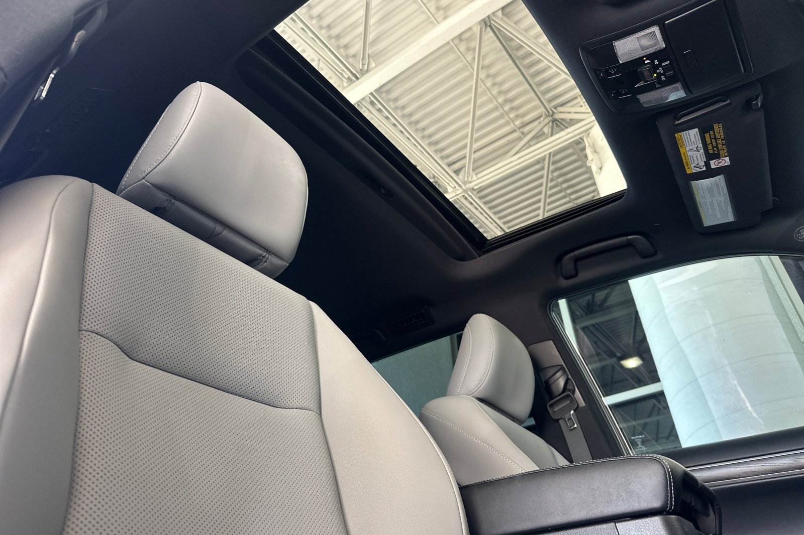 Certified 2023 Lexus GX 460 w/ Black Line Special Edition AWD/4WD image 21
