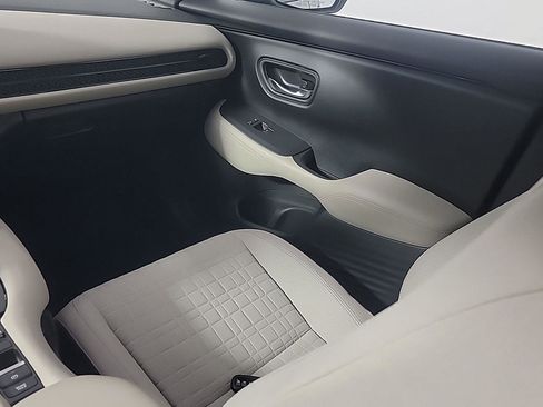 Certified 2023 Honda HR-V LX image 19