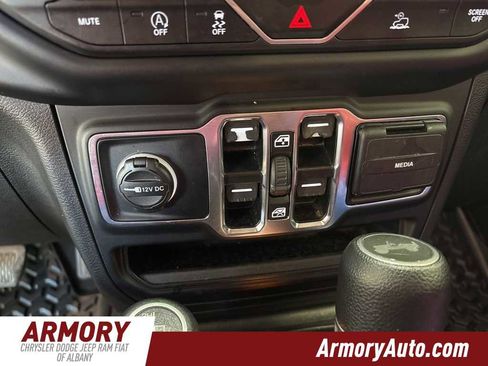 Used 2021 Jeep Wrangler Unlimited Sport image 17