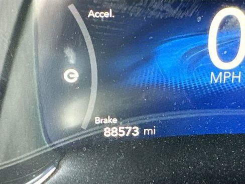 Used 2021 Chrysler Pacifica Touring-L w/ S Appearance Package image 12