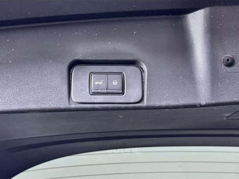 Used 2023 Nissan Rogue SL w/ SL Premium Package FWD image 32