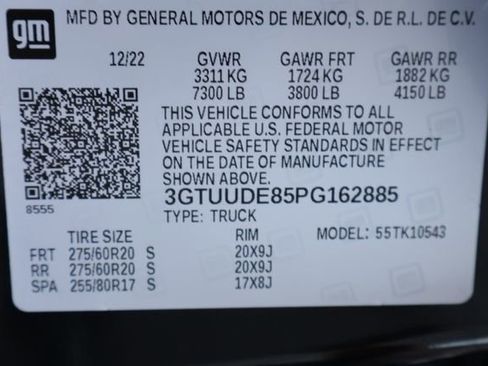 Used 2023 GMC Sierra 1500 SLT w/ SLT Premium Package AWD/4WD image 32