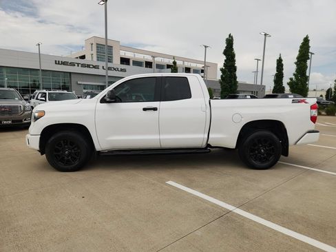 Used 2020 Toyota Tundra SR5 w/ SX Package RWD image 4