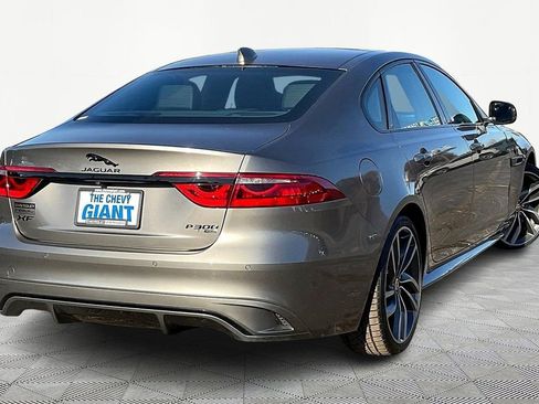 Used 2022 Jaguar XF R-Dynamic SE image 7