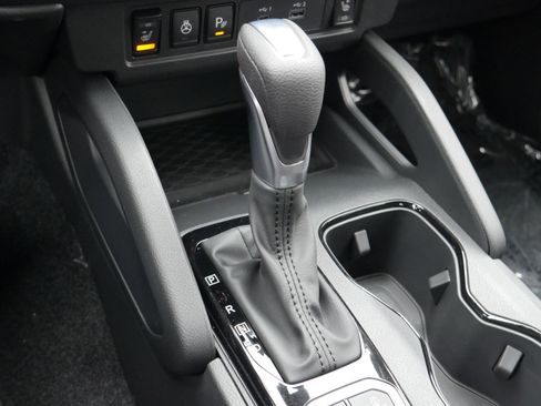 New 2026 Nissan Frontier SV AWD/4WD image 13