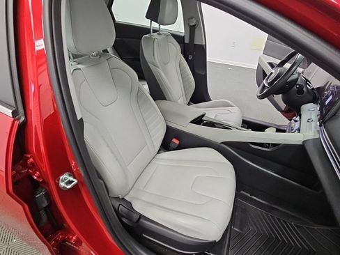 Used 2025 Hyundai Elantra Limited FWD image 39