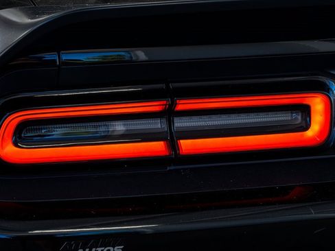 Used 2019 Dodge Challenger SRT Hellcat Redeye image 24