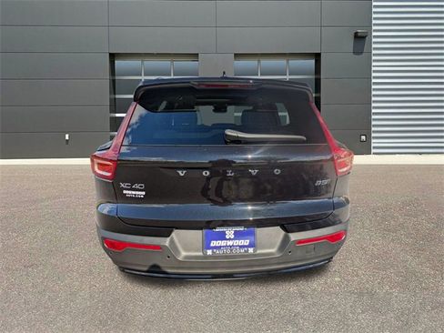 New 2026 Volvo XC40 B5 Ultra w/ Protection Package Premier image 5