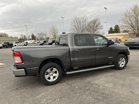 Used 2022 RAM 1500 Big Horn AWD/4WD image 3