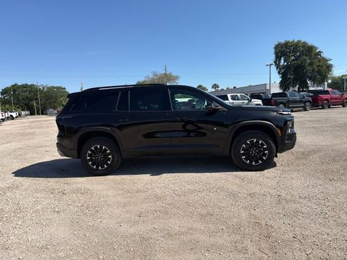 New 2026 Chevrolet Traverse Z71 w/ Driver Confidence Package AWD/4WD image 17