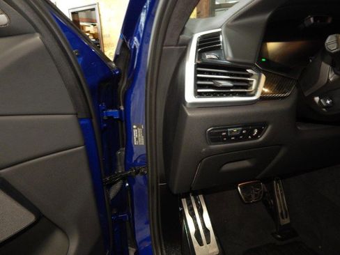 Used 2023 BMW X6 M w/ Executive Package image 37