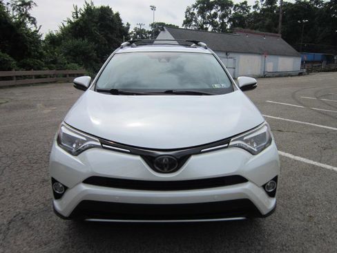 Used 2016 Toyota RAV4 Limited AWD/4WD image 18