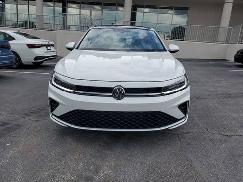 New 2026 Volkswagen Jetta SE FWD image 2