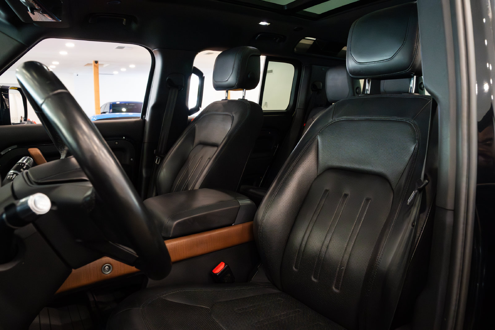 Used 2021 Land Rover Defender 110 X AWD/4WD image 18
